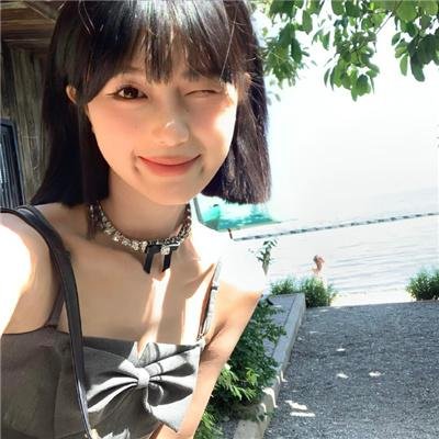 黑白姊妹